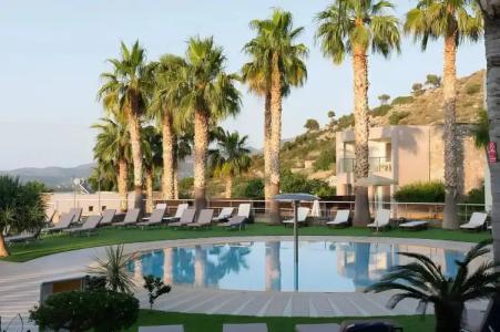 Royal Heights Resort Villas & Spa - 181