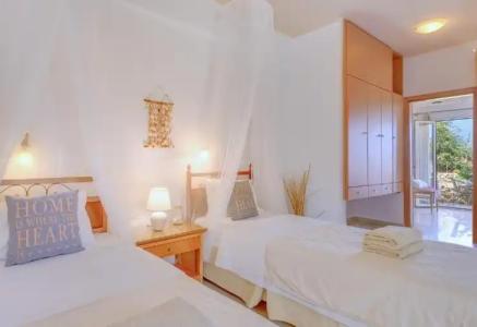 Notos Heights & Suites - 80