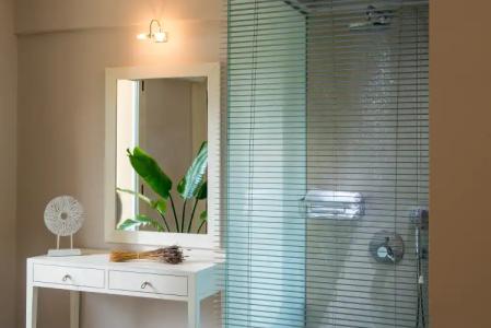 Notos Heights & Suites - 11