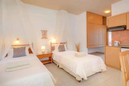 Notos Heights & Suites - 29