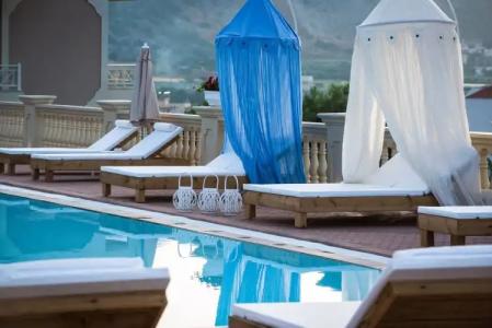 Notos Heights & Suites - 267