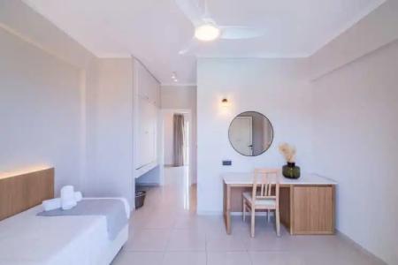 Notos Heights & Suites - 231