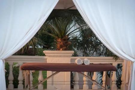 Notos Heights & Suites - 305