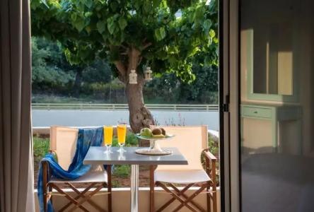 Notos Heights & Suites - 146