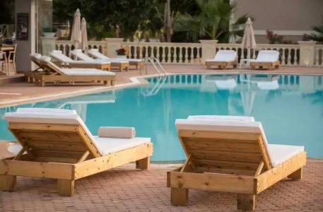 Notos Heights & Suites - 226