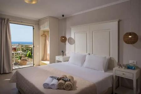 Notos Heights & Suites - 149