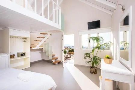 Notos Heights & Suites - 45