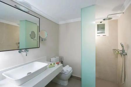 Notos Heights & Suites - 323