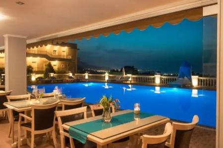 Notos Heights & Suites - 300