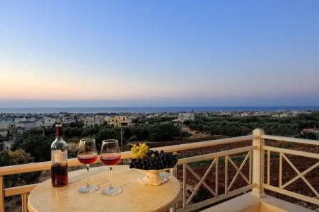 Notos Heights & Suites - 175