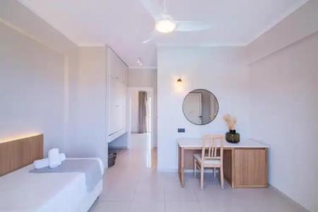 Notos Heights & Suites - 258