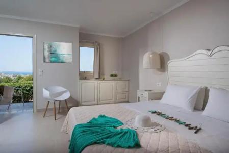 Notos Heights & Suites - 264