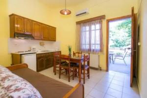 Studios Passa, Limenaria