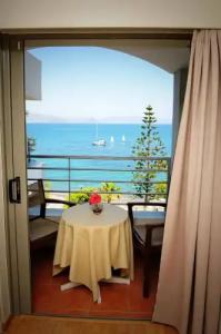 Triton Boutique - 27