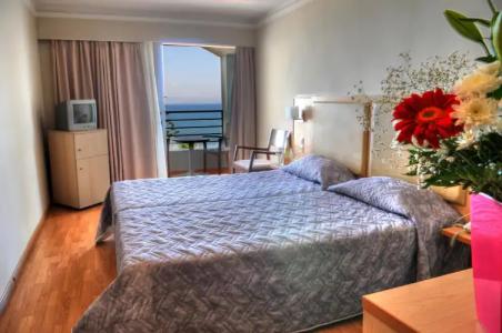 Triton Boutique - 20