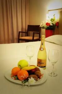 Triton Boutique - 30