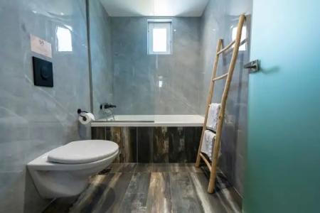 Diamond Boutique - 111