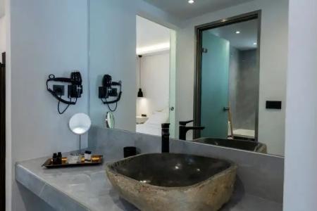 Diamond Boutique - 110