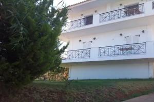 Xenios Zeus Rooms, Koroni