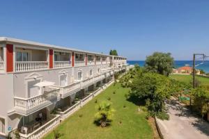 Hotel «Belussi Beach», Kipseli