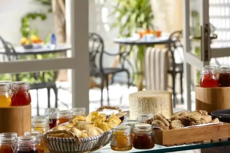 Vasia Boulevard (Adults Only) - 13