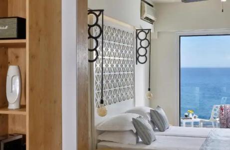 Vasia Boulevard (Adults Only) - 33