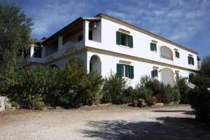 Crystal Blue Aparthotel, Barbati