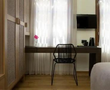 ELG Contessa Boutique - 46