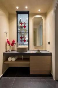 ELG Contessa Boutique - 55