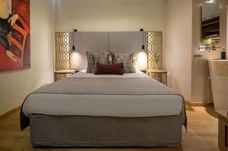 ELG Contessa Boutique - 22