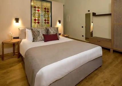 ELG Contessa Boutique - 17