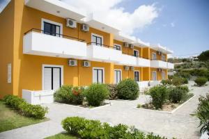 Manolis Studios, Kefalos