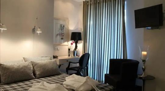 Andromeda Boutique - 49