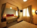 Quadruple Apartment