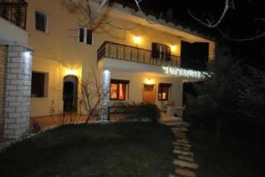 Margit Suites Hotel, Karpenision