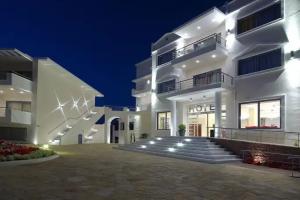 Ionian Theoxenia Mini-hotel, Kanali
