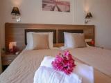 Standard Triple room with inland view