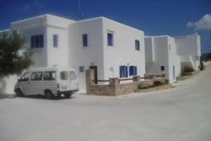 Rita's Place Hotel, Ios Chora