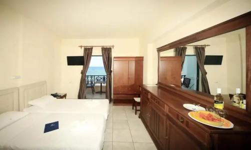 Diogenis Blue Palace - 2