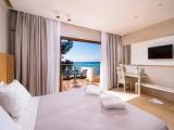 Deluxe Double Junior Suite beachfront