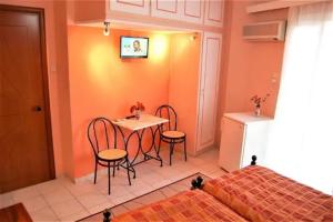 Pefkakia Park Guest house, Ermoupoli