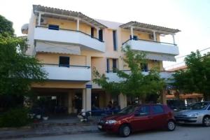 Paralia Dionysiou - Hotels