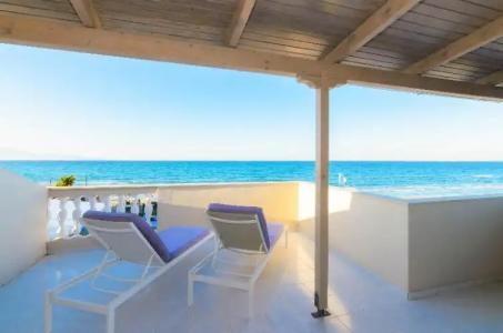 Iakinthos, Tsilivi Beach - 120