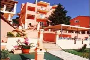Corfu Sunflower Apartments, Benitses