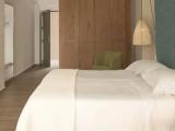 Sharing Pool Junior Suite with mountain view
