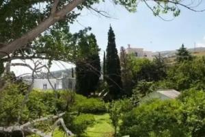 Saint Louis Apart-hotel, Andros