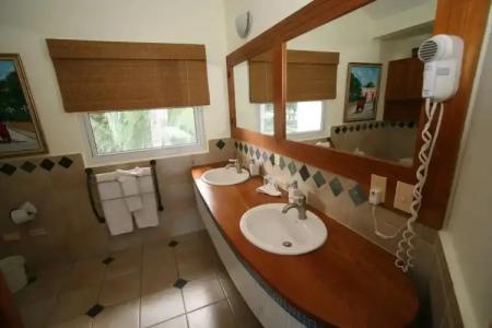 Velero Beach Resort - 31