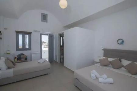 Thira's Dolphin - 85