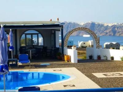 Thira's Dolphin - 11