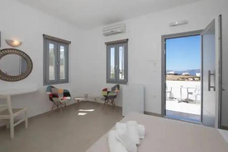 Thira's Dolphin - 29